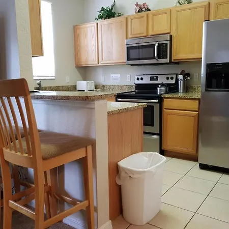 Davenport 4 Beds Sleeps 8 With Pool Gym & Spa